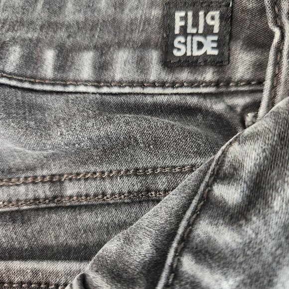 Flip Side Juniors Sz 9 Reversible Skinny Jeans Green Camo Stretch Comfort Skinny - Picture 11 of 12